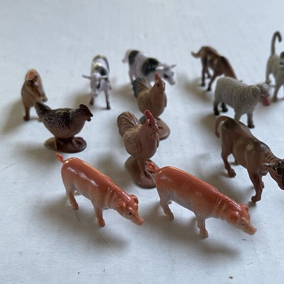 17 Farm Animals Model Mini Poultry Figure Kids Toys Cows Horse Goat Hen Playset - Picture 2 of 7
